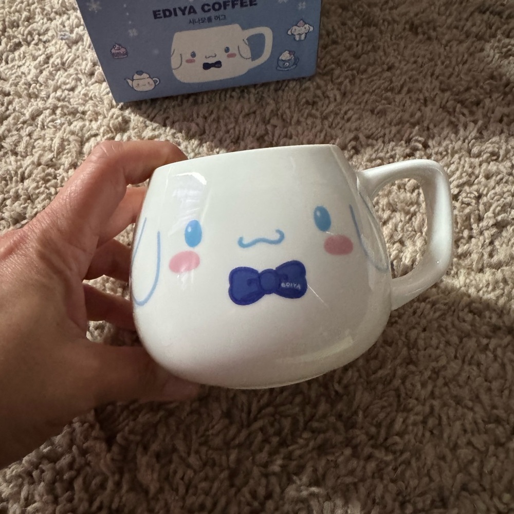 Sanrio Limited Edition Cinnamonroll coffee mug from Koreas Ediya coffee shop